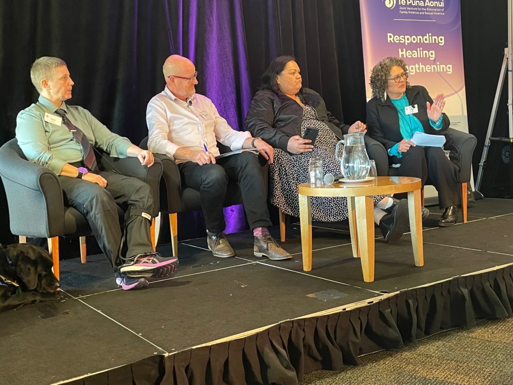 Antnz sits on the left of 4 people in comfortable chairs. 